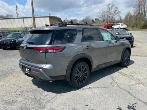 More photos of 2026 Nissan Pathfinder SL at Johnson City Nissan, TN