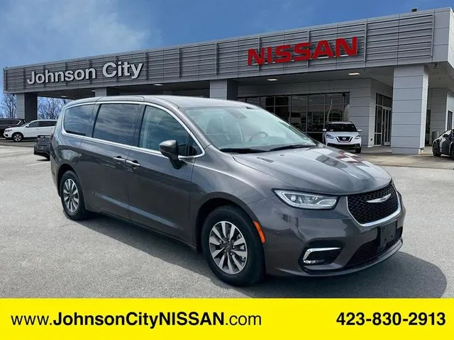 Used 2023 Chrysler Pacifica Hybrid Touring L with VIN 2C4RC1L71PR595292 for sale in Johnson City, TN