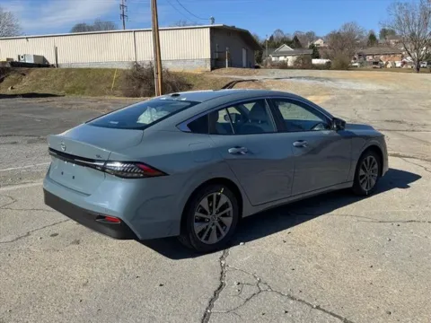More photos of 2026 Nissan Sentra SL at Johnson City Nissan, TN