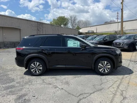 Another view of 2026 Nissan Pathfinder SL for sale in Johnson City, TN at Johnson City Nissan