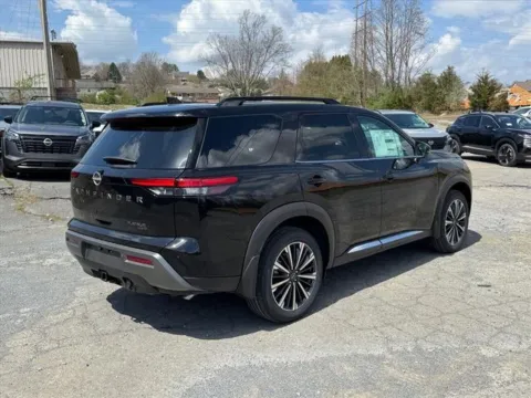 More photos of 2026 Nissan Pathfinder Platinum at Johnson City Nissan, TN