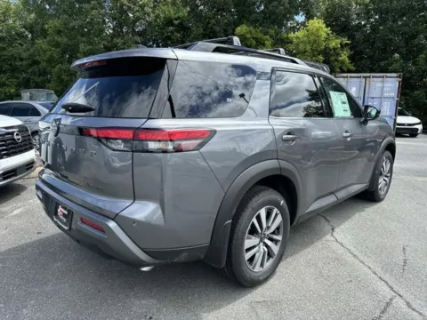 More photos of 2026 Nissan Pathfinder SL at Johnson City Nissan, TN