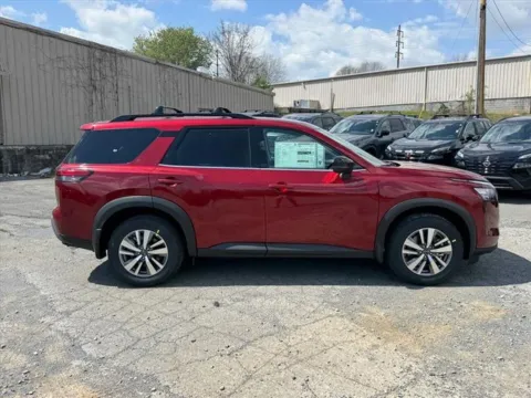 Another view of 2026 Nissan Pathfinder SL for sale in Johnson City, TN at Johnson City Nissan
