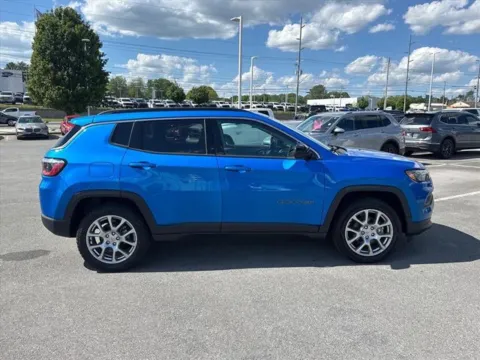 Photos of 2022 Jeep Compass Latitude Lux for sale in Johnson City, TN at Johnson City Nissan