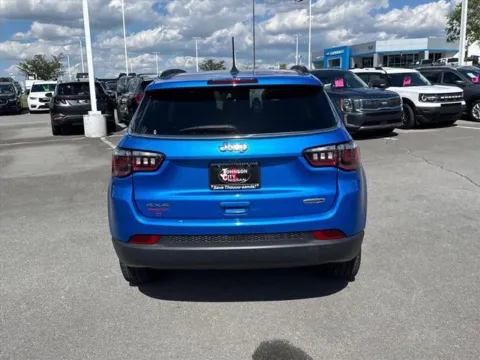 More photos of 2022 Jeep Compass Latitude Lux at Johnson City Nissan, TN