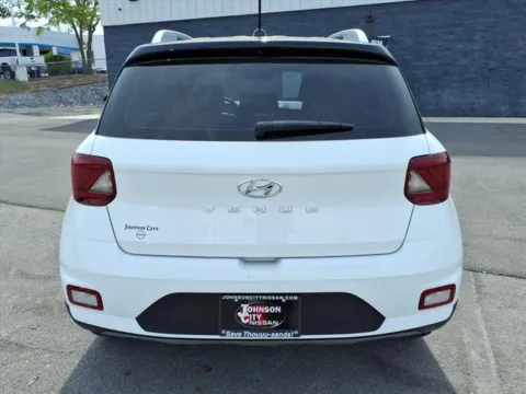 More photos of 2024 Hyundai Venue Limited at Johnson City Nissan, TN