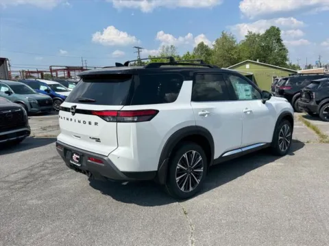 More photos of 2026 Nissan Pathfinder Platinum at Johnson City Nissan, TN