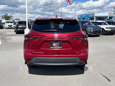 More photos of 2022 Toyota Highlander XLE at Johnson City Nissan, TN