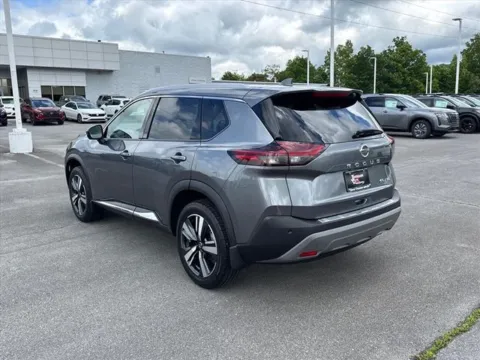More photos of 2021 Nissan Rogue SL at Johnson City Nissan, TN