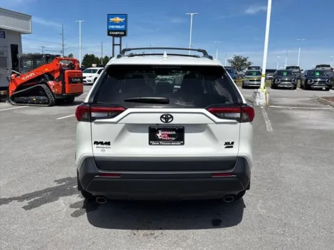 More photos of 2021 Toyota RAV4 XLE Premium at Johnson City Nissan, TN