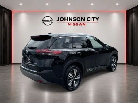 More photos of 2021 Nissan Rogue SL at Johnson City Nissan, TN