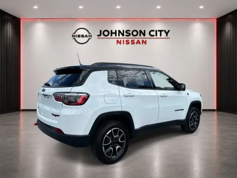 More photos of 2025 Jeep Compass Trailhawk at Johnson City Nissan, TN