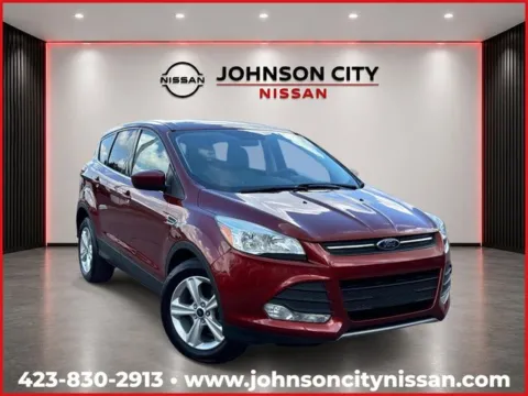 Red 2016 Ford Escape SE for sale in Johnson City, TN