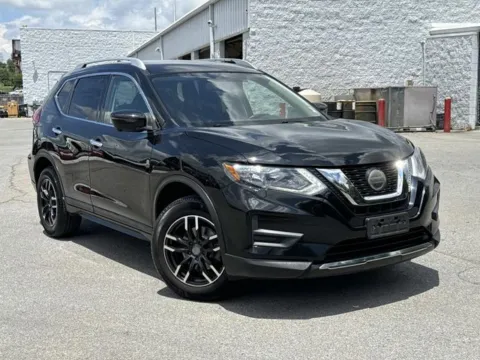 Black 2018 Nissan Rogue SV for sale in Johnson City, TN