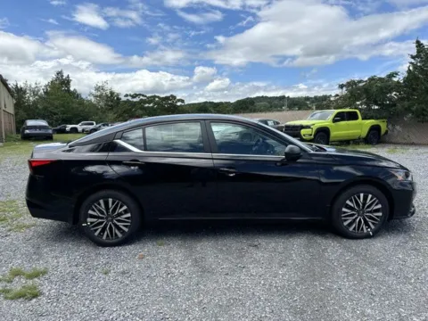 Another view of 2026 Nissan Altima 2.5 SV for sale in Johnson City, TN at Johnson City Nissan
