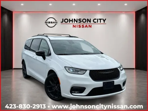 White 2025 Chrysler Pacifica Limited for sale in Johnson City, TN