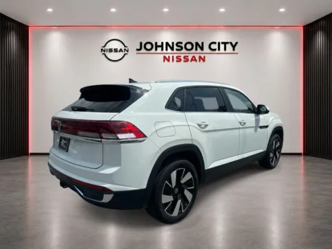 More photos of 2025 Volkswagen Atlas Cross Sport 2.0T SE w/Technology at Johnson City Nissan, TN