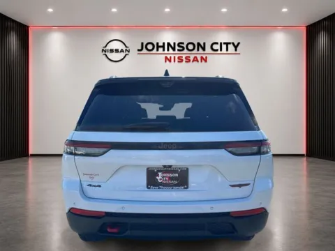 More photos of 2022 Jeep Grand Cherokee Trailhawk at Johnson City Nissan, TN