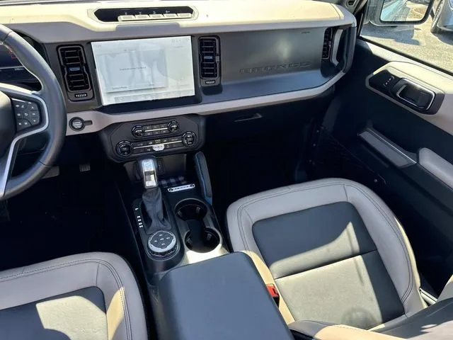2023 Ford Bronco 4-Door Wildtrak - Photo 16