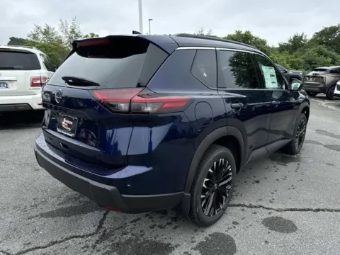 More photos of 2026 Nissan Rogue Dark Armor at Johnson City Nissan, TN