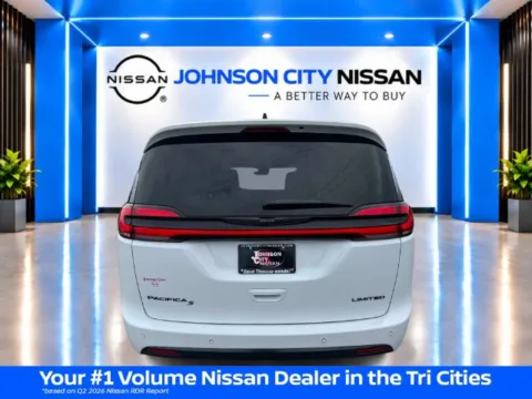 More photos of 2025 Chrysler Pacifica Limited at Johnson City Nissan, TN