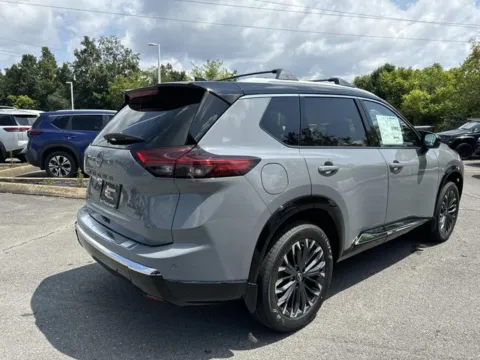 More photos of 2026 Nissan Rogue Platinum at Johnson City Nissan, TN