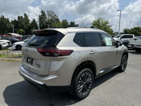 More photos of 2026 Nissan Rogue Platinum at Johnson City Nissan, TN