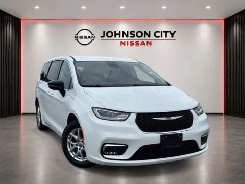 White 2024 Chrysler Pacifica Touring L for sale in Johnson City, TN