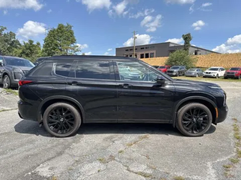 Another view of 2026 Nissan Rogue Plug-In Hybrid Platinum for sale in Johnson City, TN at Johnson City Nissan