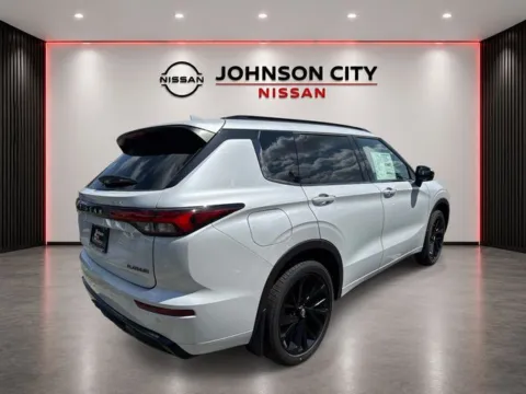 More photos of 2026 Nissan Rogue Plug-In Hybrid Platinum at Johnson City Nissan, TN
