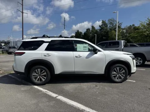 Another view of 2026 Nissan Pathfinder SL for sale in Johnson City, TN at Johnson City Nissan