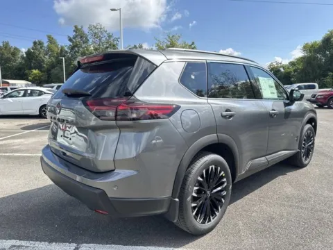 More photos of 2026 Nissan Rogue Dark Armor at Johnson City Nissan, TN