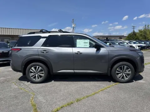 Another view of 2026 Nissan Pathfinder SL for sale in Johnson City, TN at Johnson City Nissan