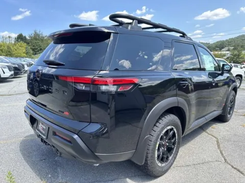 More photos of 2026 Nissan Pathfinder Rock Creek at Johnson City Nissan, TN