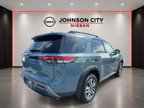More photos of 2026 Nissan Pathfinder SL at Johnson City Nissan, TN
