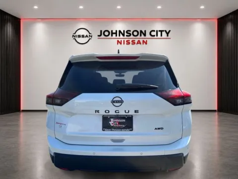 More photos of 2026 Nissan Rogue Dark Armor at Johnson City Nissan, TN