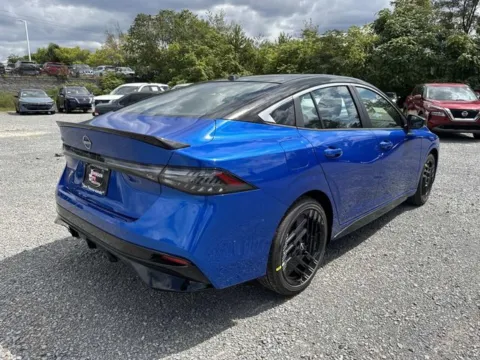 More photos of 2027 Nissan Sentra SR at Johnson City Nissan, TN