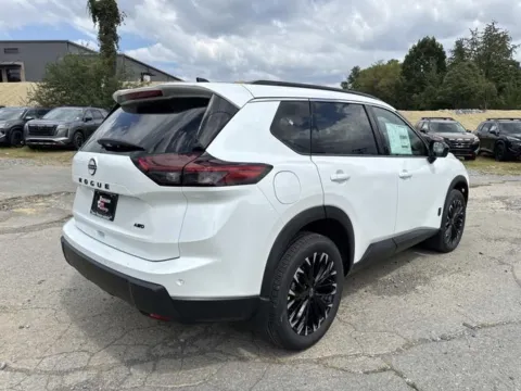 More photos of 2026 Nissan Rogue Dark Armor at Johnson City Nissan, TN