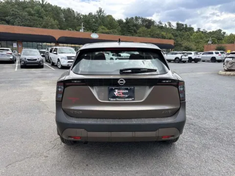 More photos of 2027 Nissan Kicks S at Johnson City Nissan, TN