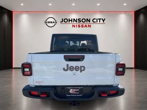 More photos of 2025 Jeep Gladiator Rubicon at Johnson City Nissan, TN
