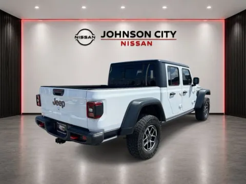 More photos of 2025 Jeep Gladiator Rubicon at Johnson City Nissan, TN