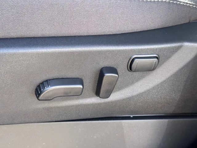 2026 Nissan Frontier SV - Photo 25
