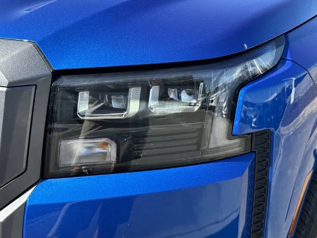 2026 Nissan Frontier SV - Photo 10