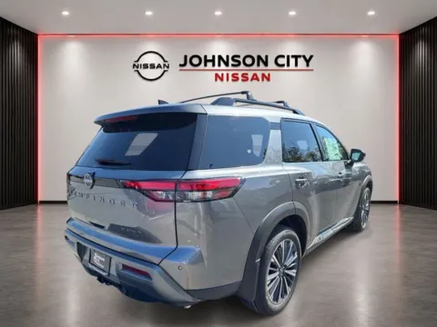 More photos of 2026 Nissan Pathfinder Platinum at Johnson City Nissan, TN