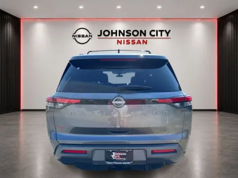 More photos of 2026 Nissan Pathfinder Platinum at Johnson City Nissan, TN