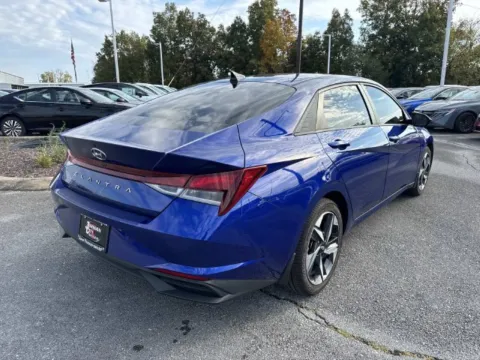 More photos of 2023 Hyundai Elantra SEL at Johnson City Nissan, TN