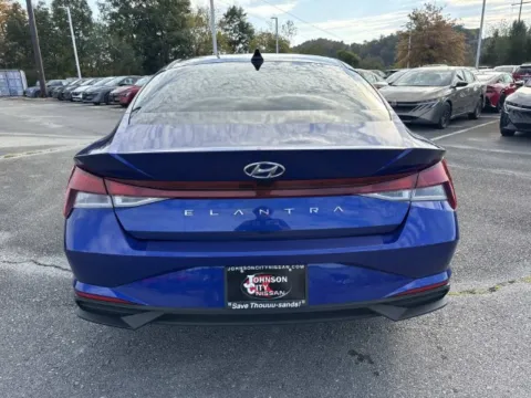 More photos of 2023 Hyundai Elantra SEL at Johnson City Nissan, TN