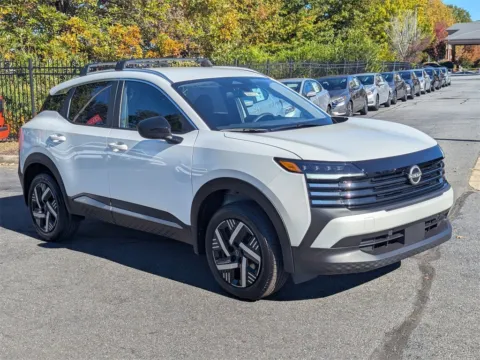 Photos of 2026 Nissan Kicks SV for sale in Kennesaw, GA at Town Center Nissan