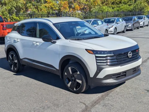 Photos of 2026 Nissan Kicks SR for sale in Kennesaw, GA at Town Center Nissan