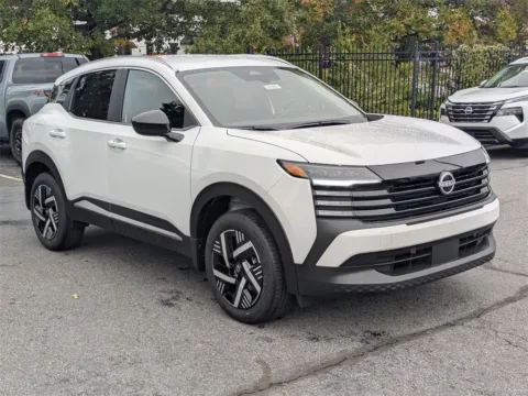 Photos of 2026 Nissan Kicks SV for sale in Kennesaw, GA at Town Center Nissan